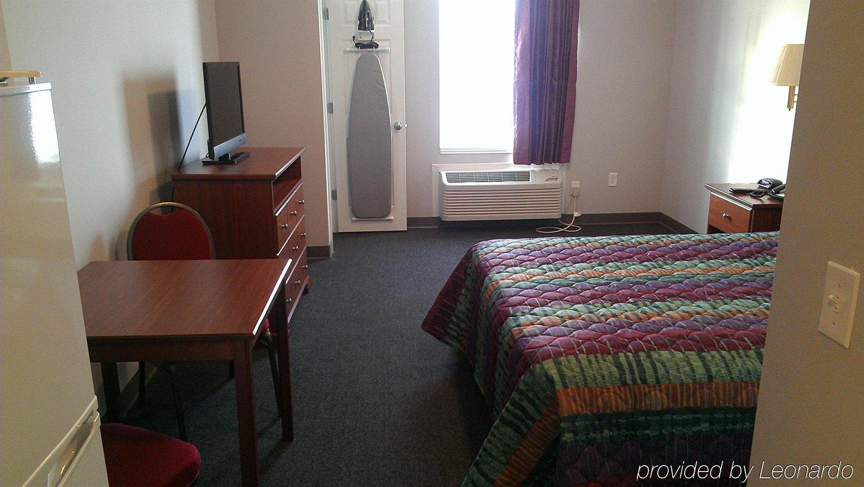 Red Roof Inn & Suites Dickinson Room photo
